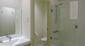 H Boutique Hotel - Lismore Accommodation 10
