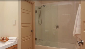 H Boutique Hotel - Lismore Accommodation 12