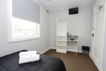 The Lakes Hotel - Lismore Accommodation 10