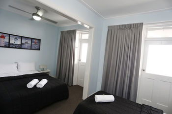 The Lakes Hotel - Lismore Accommodation 24
