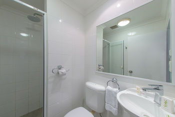 Quality Hotel CKS Sydney Airport - Lismore Accommodation 0