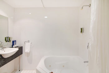 Quality Suites Boulevard On Beaumont - Lismore Accommodation 21