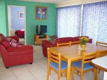 Bayviews & Harbourview Holiday Apartments - Lismore Accommodation 11