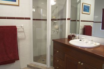 Kingfishers Manor @ Noosa - Lismore Accommodation 6