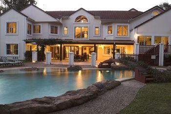 Kingfishers Manor @ Noosa - Lismore Accommodation 13