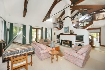 Kingfishers Manor @ Noosa - Lismore Accommodation 24