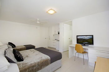 Jacaranda Noosa - Lismore Accommodation 36