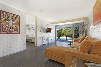 Jacaranda Noosa - Lismore Accommodation 55