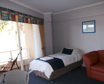 Ulladulla Harbour Motel - Lismore Accommodation 2