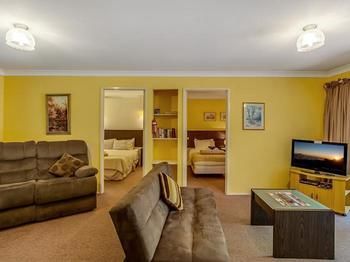 Tanglewood Gardens - Lismore Accommodation 4