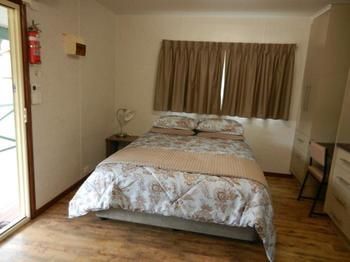 Gundagai Cabins & Tourist Park - Lismore Accommodation 1