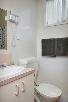 Gundagai Cabins & Tourist Park - Lismore Accommodation 13