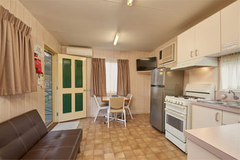 Gundagai Cabins & Tourist Park - Lismore Accommodation 26