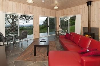 Treetops Accommodation Montville - Lismore Accommodation 5