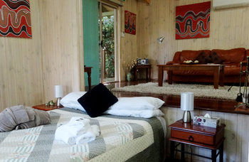 Treetops Accommodation Montville - Lismore Accommodation 40
