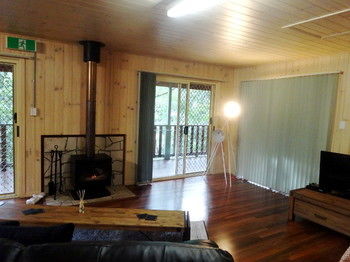 Treetops Accommodation Montville - Lismore Accommodation 45