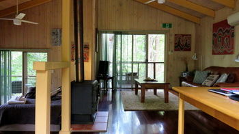 Treetops Accommodation Montville - Lismore Accommodation 70