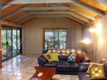 Treetops Accommodation Montville - Lismore Accommodation 85