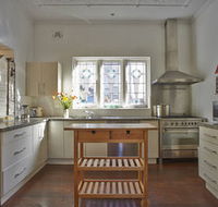 Bondi Beach House - Lismore Accommodation