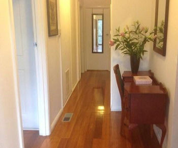 Eltham Retreat - Lismore Accommodation 11