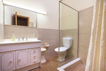 Mollymook Beach Units - Lismore Accommodation 1