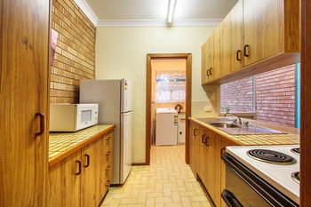 Mollymook Beach Units - Lismore Accommodation 10