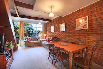 Mollymook Beach Units - Lismore Accommodation 15