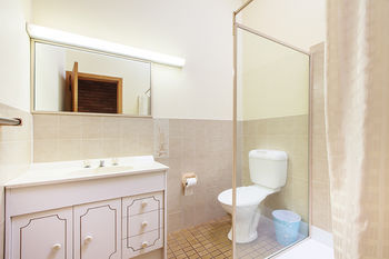 Mollymook Beach Units - Lismore Accommodation 27