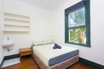 The Village Glebe - Hostel - Lismore Accommodation 1
