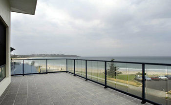 Mollymook Beachfront Executive Apartment - Lismore Accommodation 1