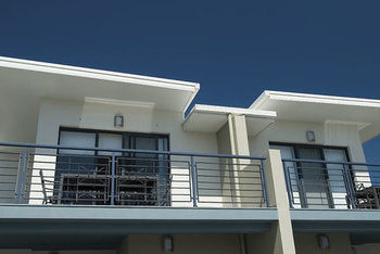 Mollymook Beachfront Executive Apartment - Lismore Accommodation 8