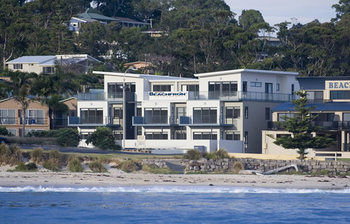 Mollymook Beachfront Executive Apartment - Lismore Accommodation 9