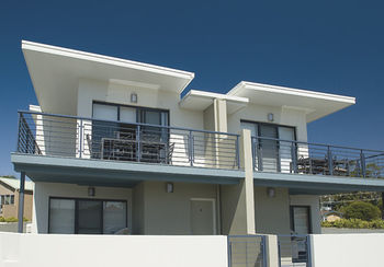 Mollymook Beachfront Executive Apartment - Lismore Accommodation 11