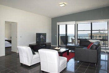 Mollymook Beachfront Executive Apartment - Lismore Accommodation 24