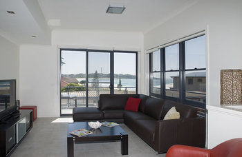 Mollymook Beachfront Executive Apartment - Lismore Accommodation 26