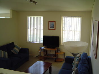 Breeze In Mollymook - Lismore Accommodation 8