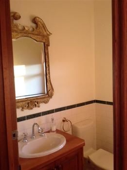 Yering Farm Wines - Lismore Accommodation 1