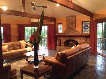 Yering Farm Wines - Lismore Accommodation 6