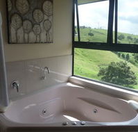 Top of The Hill - Lismore Accommodation