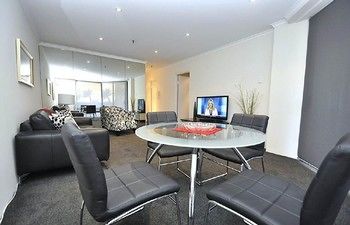 Sydney CBD 15 Mkt Furnished Apartment - Lismore Accommodation 4
