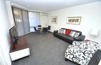 Sydney CBD 15 Mkt Furnished Apartment - Lismore Accommodation 6