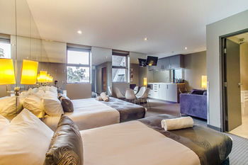 Comfy Kew Apartments - Lismore Accommodation 3