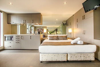 Comfy Kew Apartments - Lismore Accommodation 11