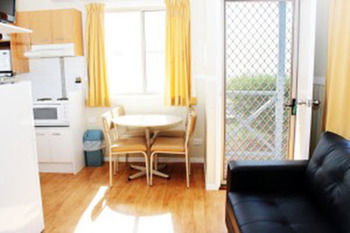 REDHEAD BEACH HOLIDAY PARK - Lismore Accommodation 9