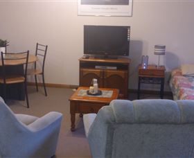 Silwood Park Holiday Unit - Lismore Accommodation 1