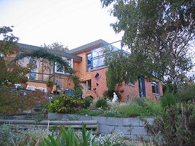 Alexanders Airport Accommodation - Lismore Accommodation 0