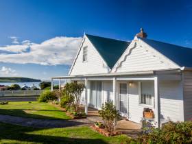 Abbey's Cottage - Lismore Accommodation 0