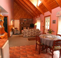 Rosebank Cottage Collection - Lismore Accommodation
