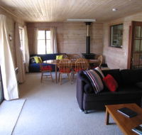 Bicheno Holiday Rentals - 27 Gordon Street - Lismore Accommodation