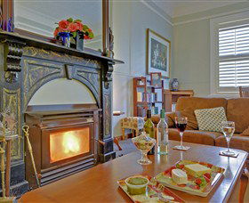 Mt Lyell Anchorage - Lismore Accommodation 3